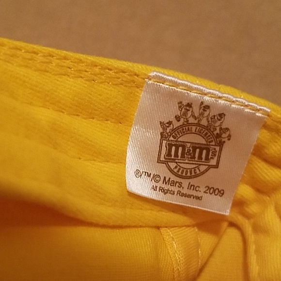 NWOT Kyle Busch M&M's Nascar #18 Joe Gibbs Racing - Picture 8 of 8